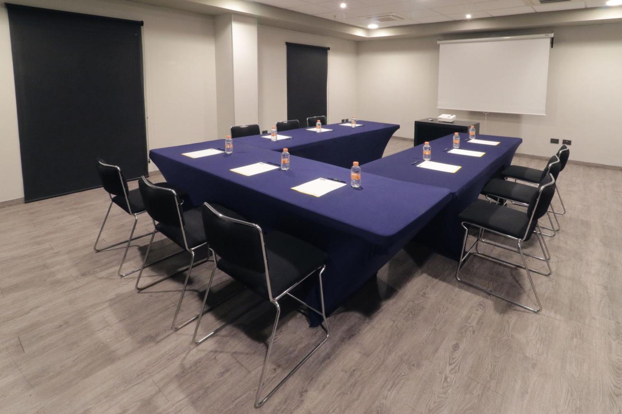 City Express Plus By Marriott Cali Colombia Экстерьер фото