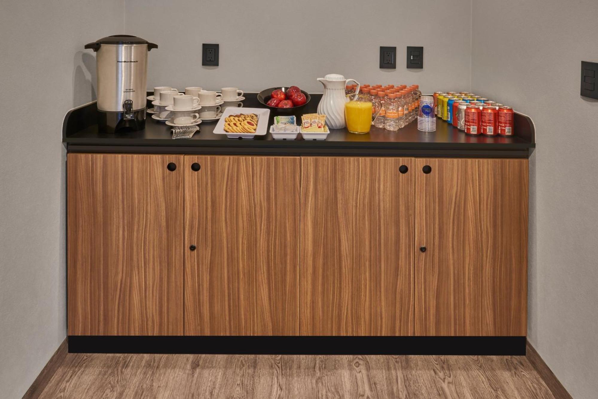 City Express Plus By Marriott Cali Colombia Экстерьер фото