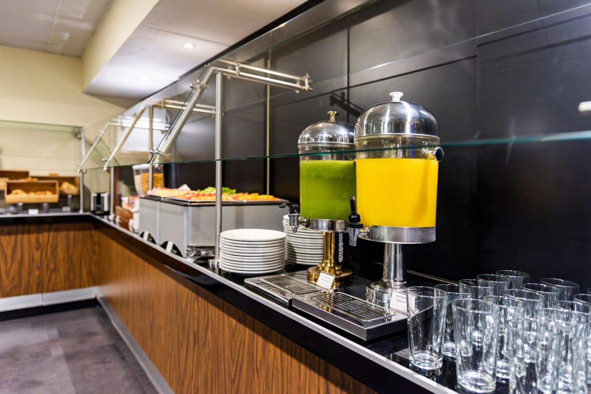 City Express Plus By Marriott Cali Colombia Экстерьер фото