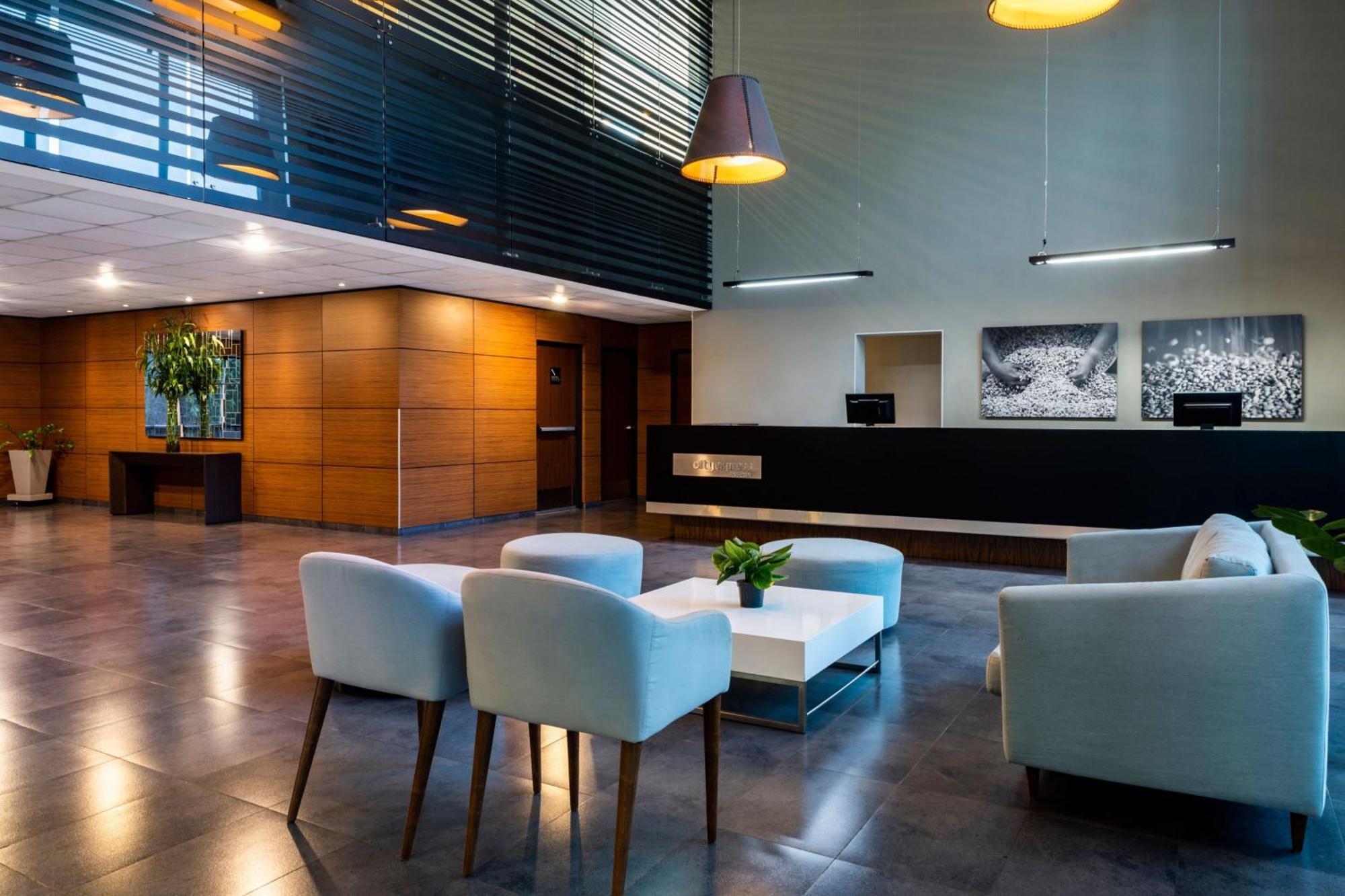 City Express Plus By Marriott Cali Colombia Экстерьер фото